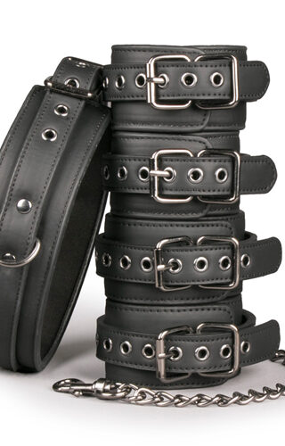 Fetish set met halsband, enkelboeien en handboeien